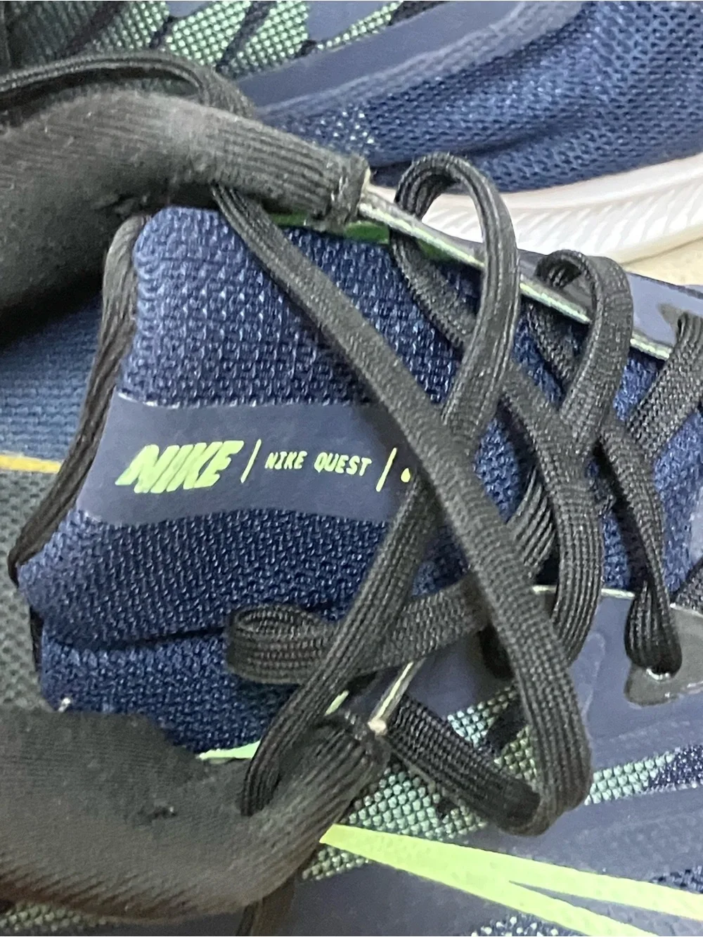 Nike Quest 6